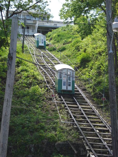 Fenelon Place Elevator Company Dubuque Worlds Steepest Shortest