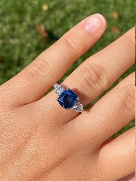 Bague De Fian Ailles Saphir Bleu Ct Diamant Naturel Poire Solide