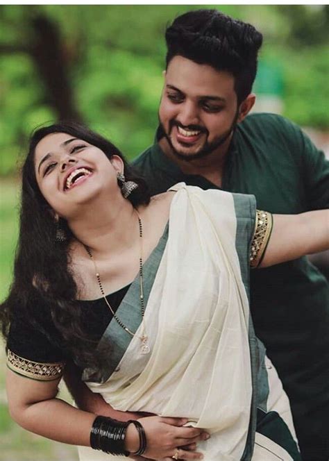 Pin By Sree On പ്രണയം Couple Photography Poses Cute Couple Poses