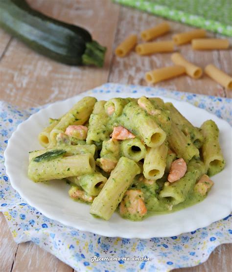 Pasta Con Crema Di Zucchine E Salmone Primo Piatto