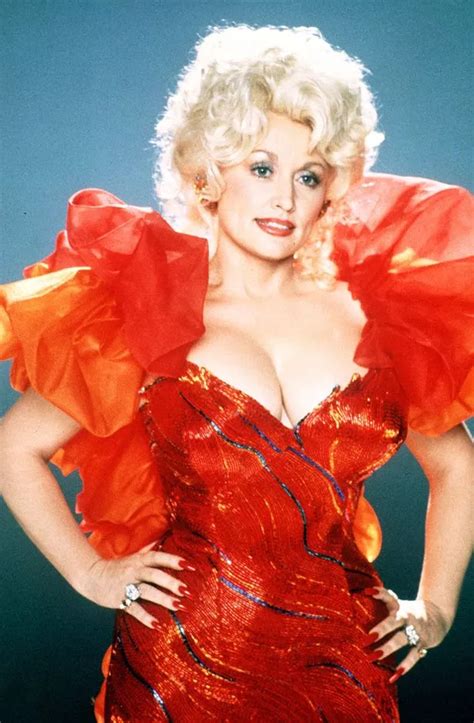 Dolly Parton S 50lb Binge Eating Weight Gain After Terrifying Health