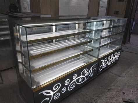 Yash Ss Glass Bakery Display Counter Mm At Rs Piece In