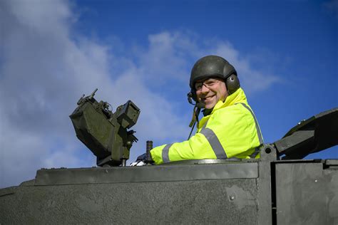 Defence Minister Jeremy Quin Impressed By Boxer Production Site At RBSL