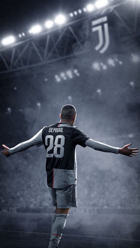 Merih Demiral Juventus Hd Wallpaper Numara Duvar Ka D Juventus