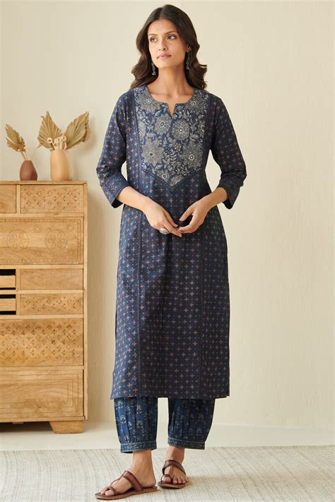 Buy Akola Hand Block Printed Straight Cotton Kurta For Women Fgmk