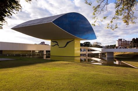 Premium Photo Oscar Niemeyer Museum Or Mon In Curitiba Parana