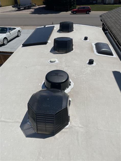 Maxxair Ii Rv And Trailer Roof Vent Cover W Ezclip Smoke Maxxair Rv Vents And Fans Ma26jr