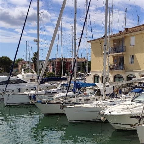 Connaissez Vous La Cit Lacustre De Port Grimaud C Est Le Petit