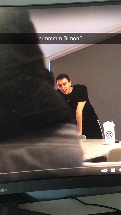 Simon Looking At JJs Ass R Miniminter