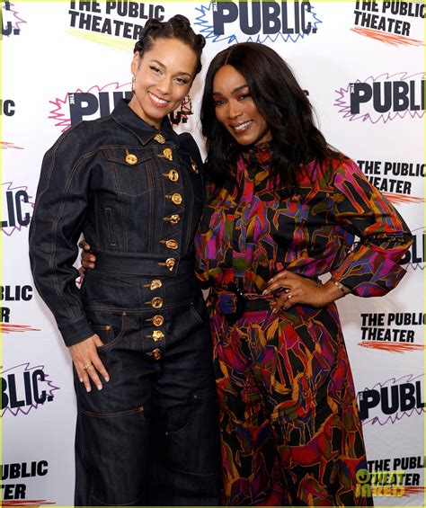 Alicia Keys Mom And Son Join Her For Opening Of New Musical Hells