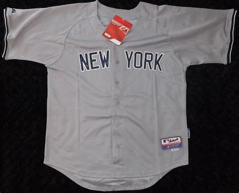 Lot Detail - JORGE POSADA SIGNED NEW YORK YANKEES JERSEY