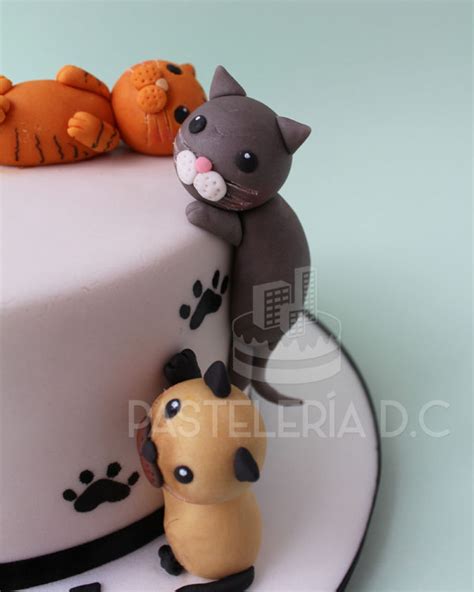 Torta Con Gatitos De Fondant Y Otros Pedidos Pasteler A D C