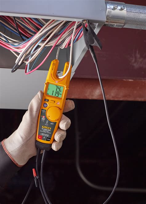 Fluke T6 1000 Pro Mida Tensión Y Corriente Sin Tocar Cables Con