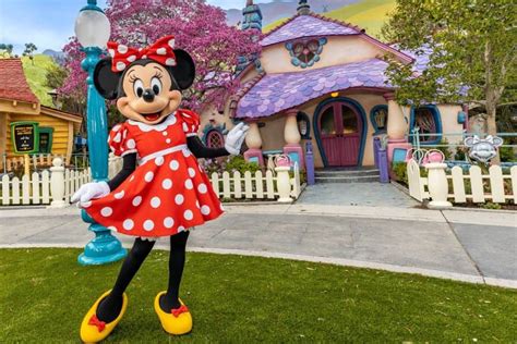 Check Out Mickey S Toontown In Disneyland Disney Insider Tips