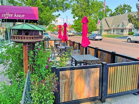 New "parklets" installed along Mountain Avenue - Berthoud Weekly