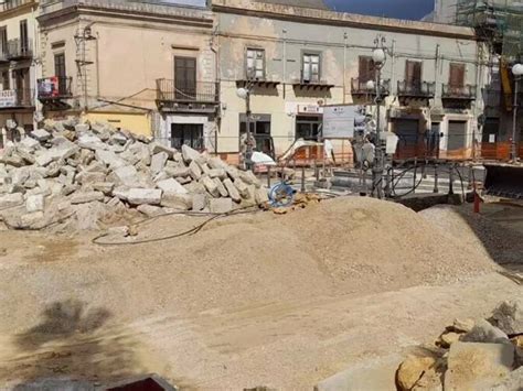 Partinico Il Cantiere Di Piazza Duomo A Passi Spediti Pavimentazione