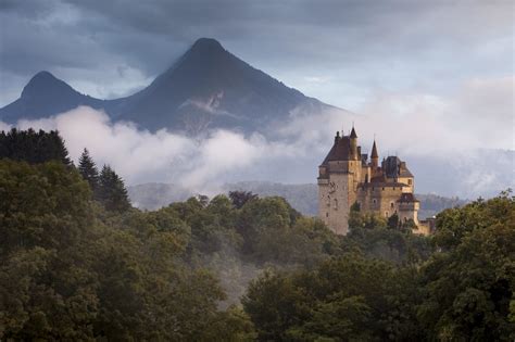 Château de Menthon - The rough diamond of Haute-Savoie