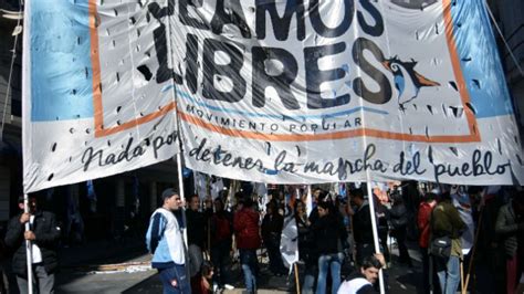 Miles De Personas Marcharon A Plaza De Mayo En El Día De San Cayetano