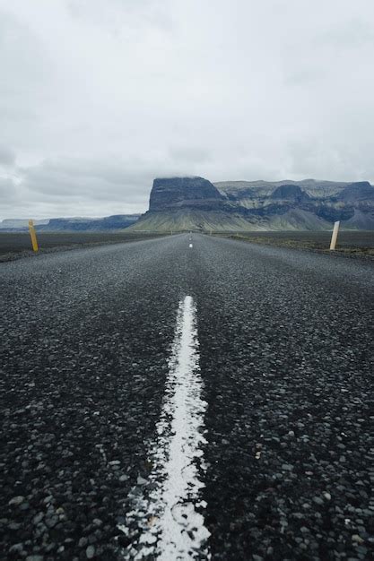 Premium Photo Surface Level Of Empty Road Amidst Land