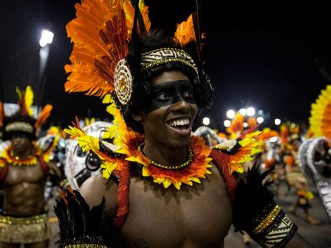 G Corpos Masculinos E Pouca Nudez Surpreendem Turistas No Anhembi