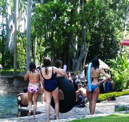 Latina Teenagers Legal By The Pool Nonporn Candid ZB Porn