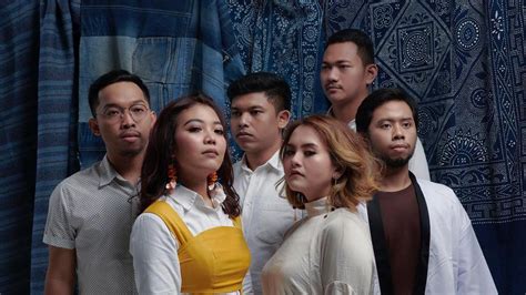 Delika Rilis Ramaikan Industri Musik Dengan Single Uniknya Racau Showbiz