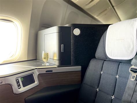 British Airways Boeing 777 Club Suite Review [JFK to LHR]