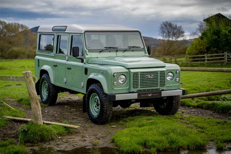 Land Rover Defender 110 Station Wagon Heritage Edition (DK63 XYB ...