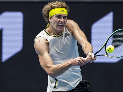 Zverev Australian Open 2021 Outfit : Kvbzreyeis0kzm : The defending ...