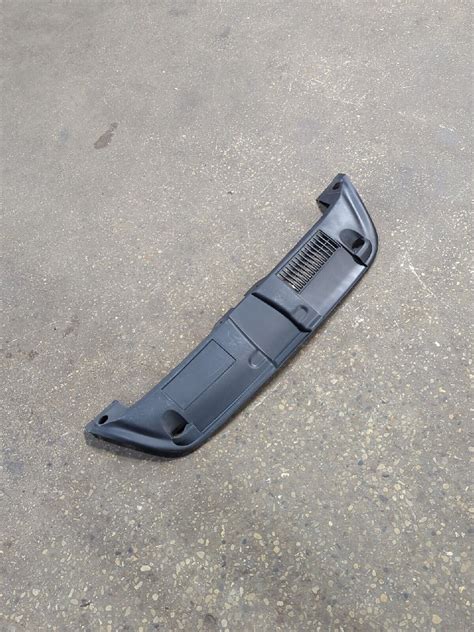 2012 2018 VW Beetle Radiator Support Cover Upper 5C5853655A NOTE