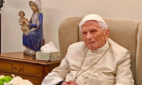 JOSEPH RATZINGER UN HOMBRE ENVIADO POR DIOS La Abeja