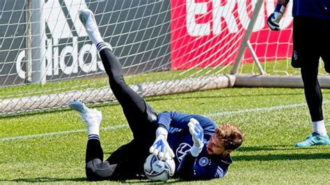 Eintracht Frankfurt Torh Ter Trapp Habe Mich Selbst Vergessen