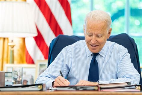 Biden Follows Through With A Veto On Overturning Sab 121 Crypto Custody