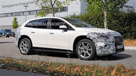 Mercedes Benz Maybach Eqs Suv Spy Shots First Maybach Ev Coming Soon