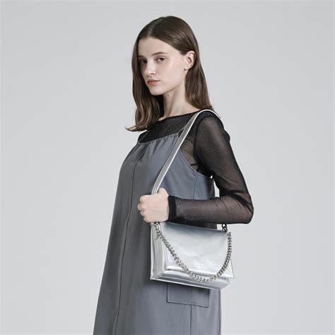 어커소스 Lemore bag silver 르모어백 실버 - 위시버킷