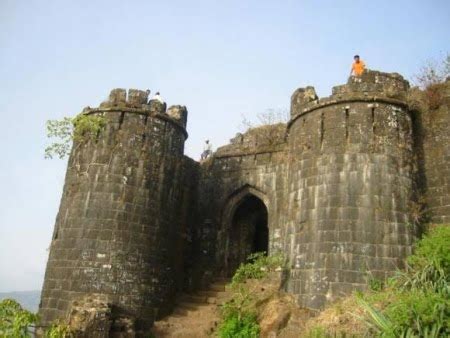 Tours and Travels in India: Sinhagad Fort, Pune