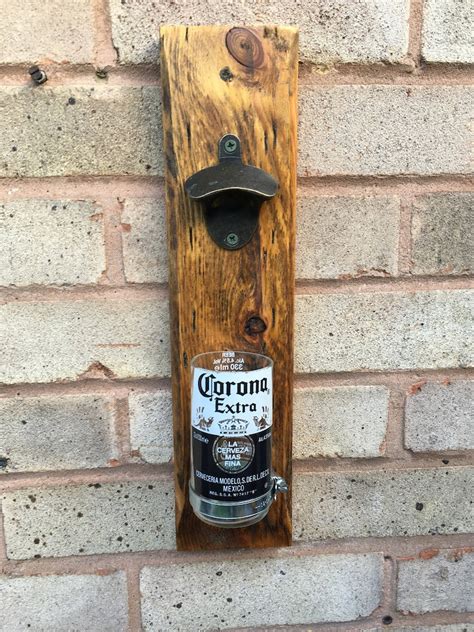 Abridor de botellas montado en la pared madera recuperada Etsy España