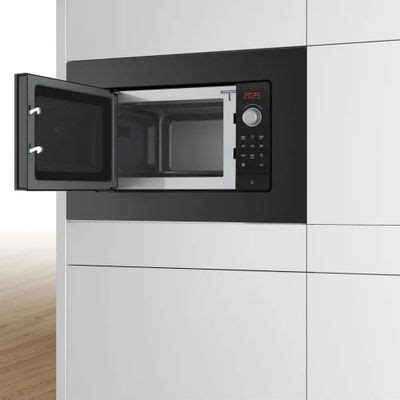 Встраиваемая микроволновая печь Bosch BFL523MB3, 20л, 800Вт, черный ...