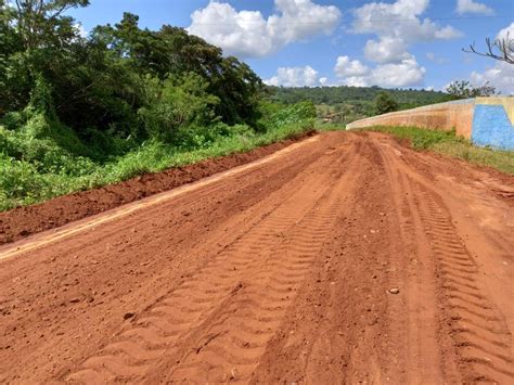 Programa Estrada Boa Continua A Recuperar Estradas Da Zona Rural De