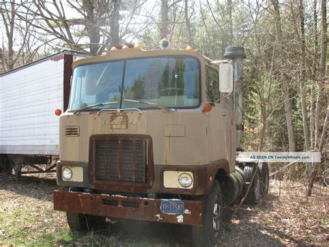 1972 Mack F Model