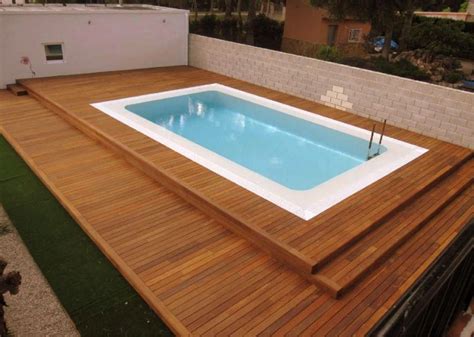 18 Contemporary Swimming Pool Wooden Deck Designs