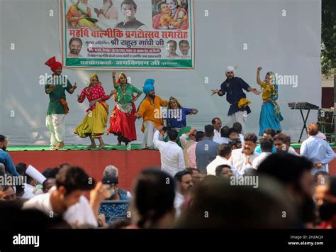 Shobha yatra Fotos und Bildmaterial in hoher Auflösung Alamy