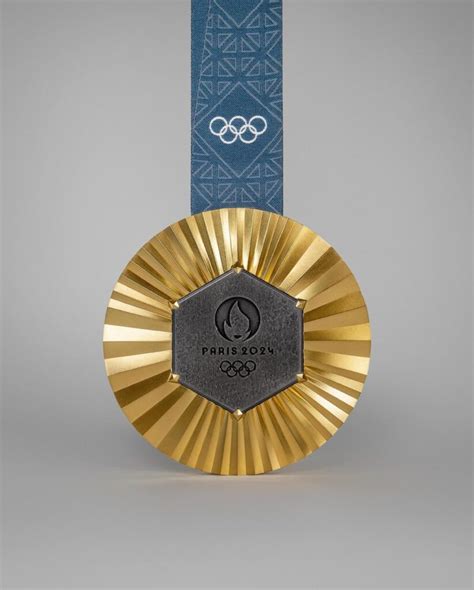 París 2024 ya tiene sus medallas con un pedacito de la Torre Eiffel en