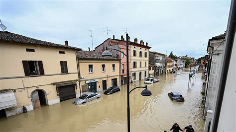 Alluvione Emilia Romagna Allagate Lugo E Cervia Migliaia Senza