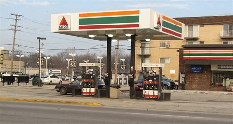 Seven Eleven Gas Pumps Forest Park Illinois