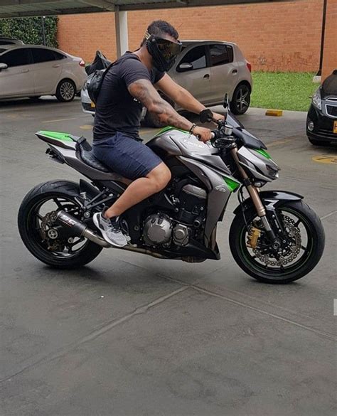 Alexander G Navarro adlı kullanıcının Motos panosundaki Pin Motorsiklet