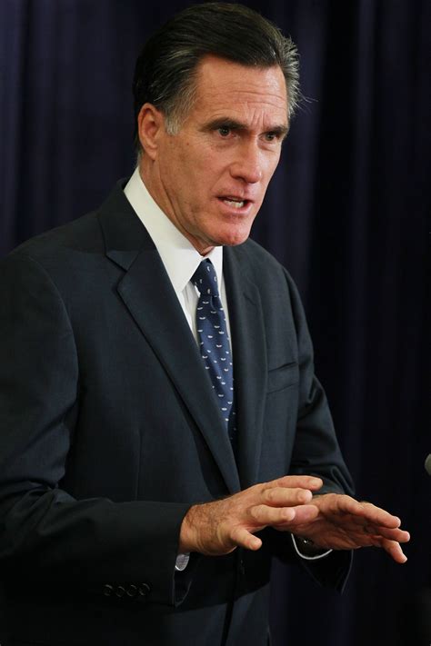 Mitt Romney Demands Rick Perry Repudiate Pastor Who Called Mormons