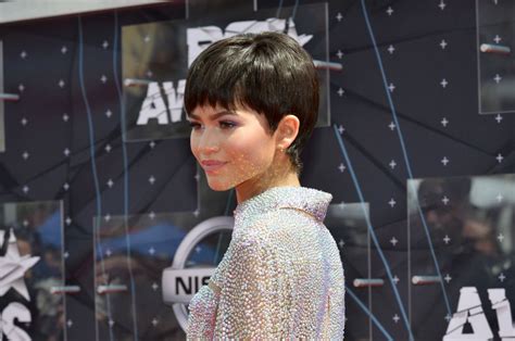 Zendaya Defends Wig Choice At Bet Awards