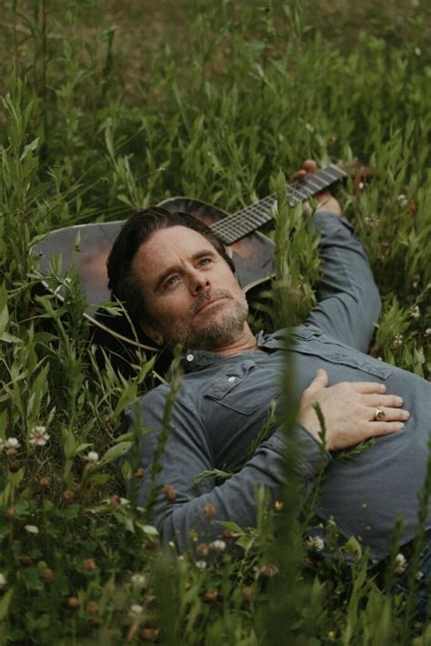 Charles Esten, Love Ain't Pretty