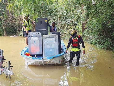 ป้องกันอันตราย ‘ไฟดูด ไฟรั่ว ใช้ไฟฟ้าปลอดภัยช่วงฝนตก น้ำท่วมขัง